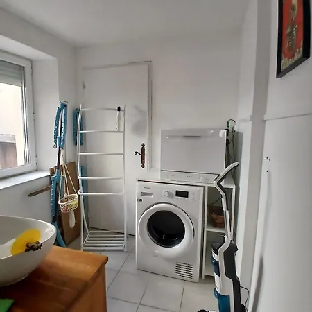Cozy Et Lumineux Διαμέρισμα *